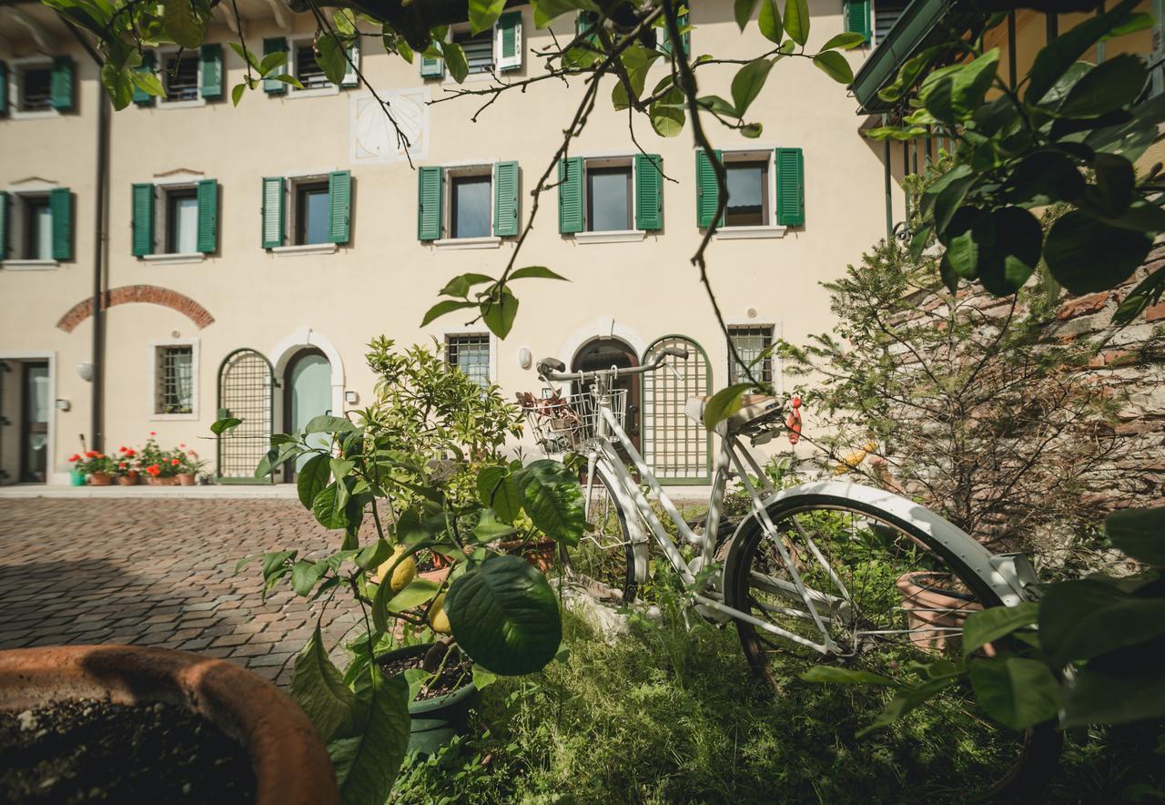 Bed and Breakfast A Casa Di Tom à SantʼAmbrogio di Valpolicella Extérieur photo