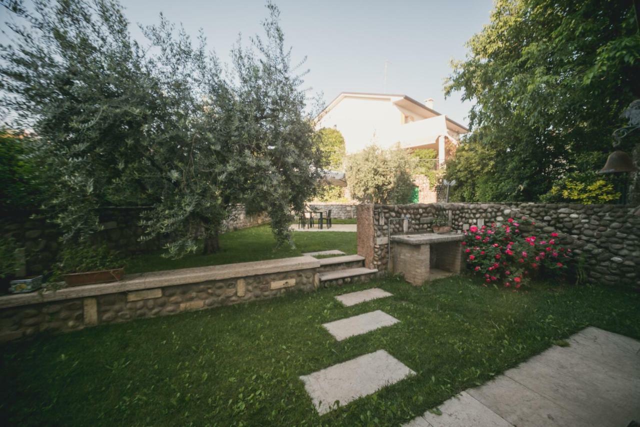 Bed and Breakfast A Casa Di Tom à SantʼAmbrogio di Valpolicella Extérieur photo